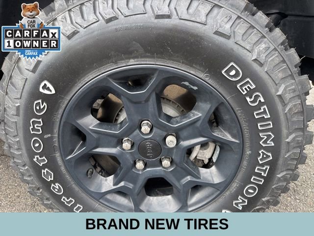 Used 2023 Jeep Wrangler Unlimited w/ Cold Weather Group image 11