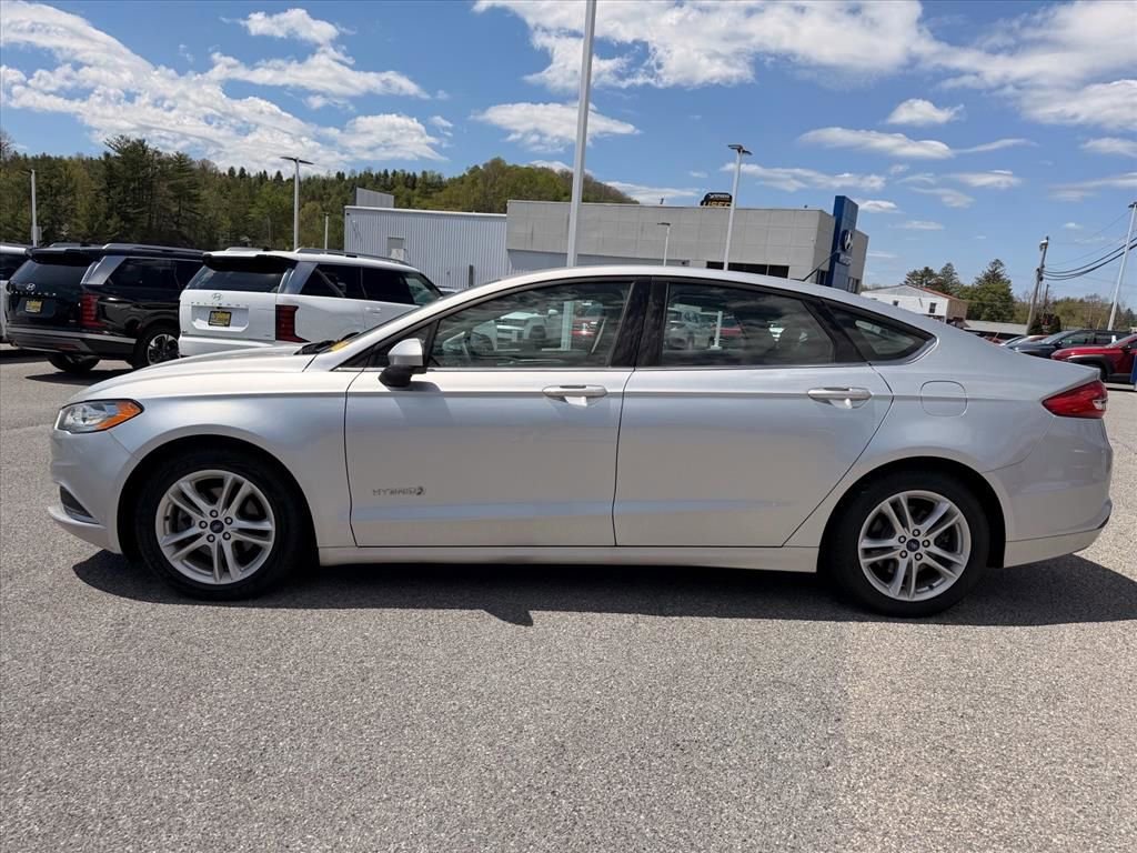 Used 2018 Ford Fusion S FWD image 4