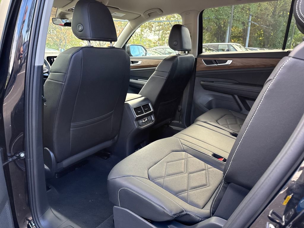 New 2026 Volkswagen Atlas SE image 13