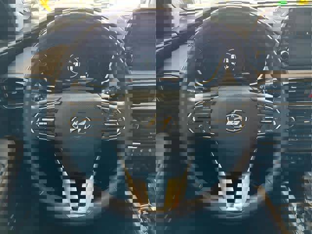 Used 2020 Hyundai Santa Fe Limited image 13