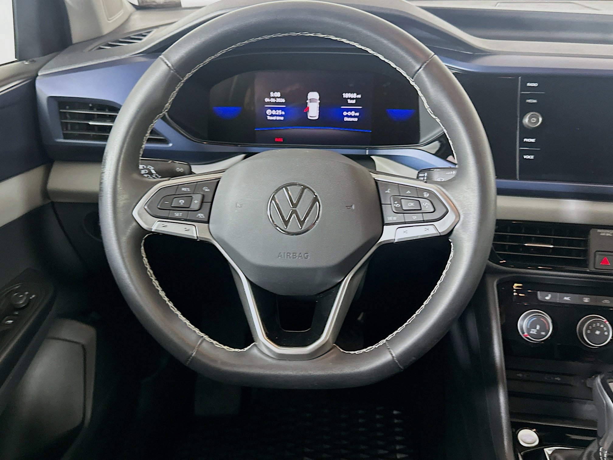 Used 2023 Volkswagen Taos SE image 17