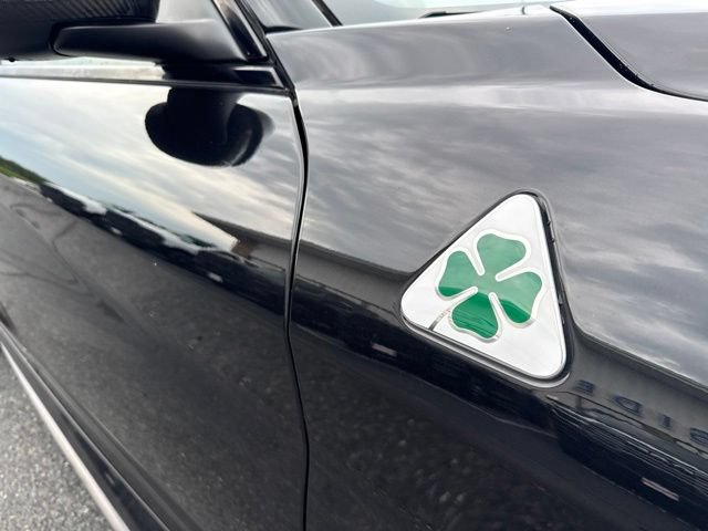 Used 2019 Alfa Romeo Giulia Quadrifoglio w/ Driver Assist Dynamic Package RWD image 12