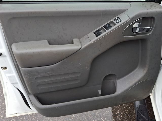 Used 2020 Nissan Frontier SV w/ Midnight Edition Floor Mats image 9