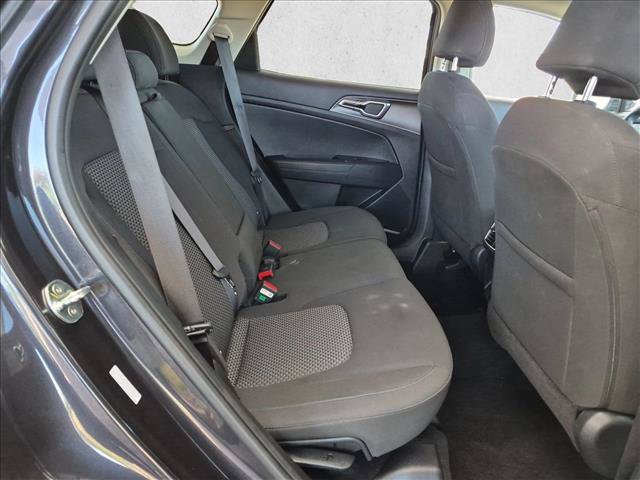 Used 2026 Kia Sportage LX FWD image 19