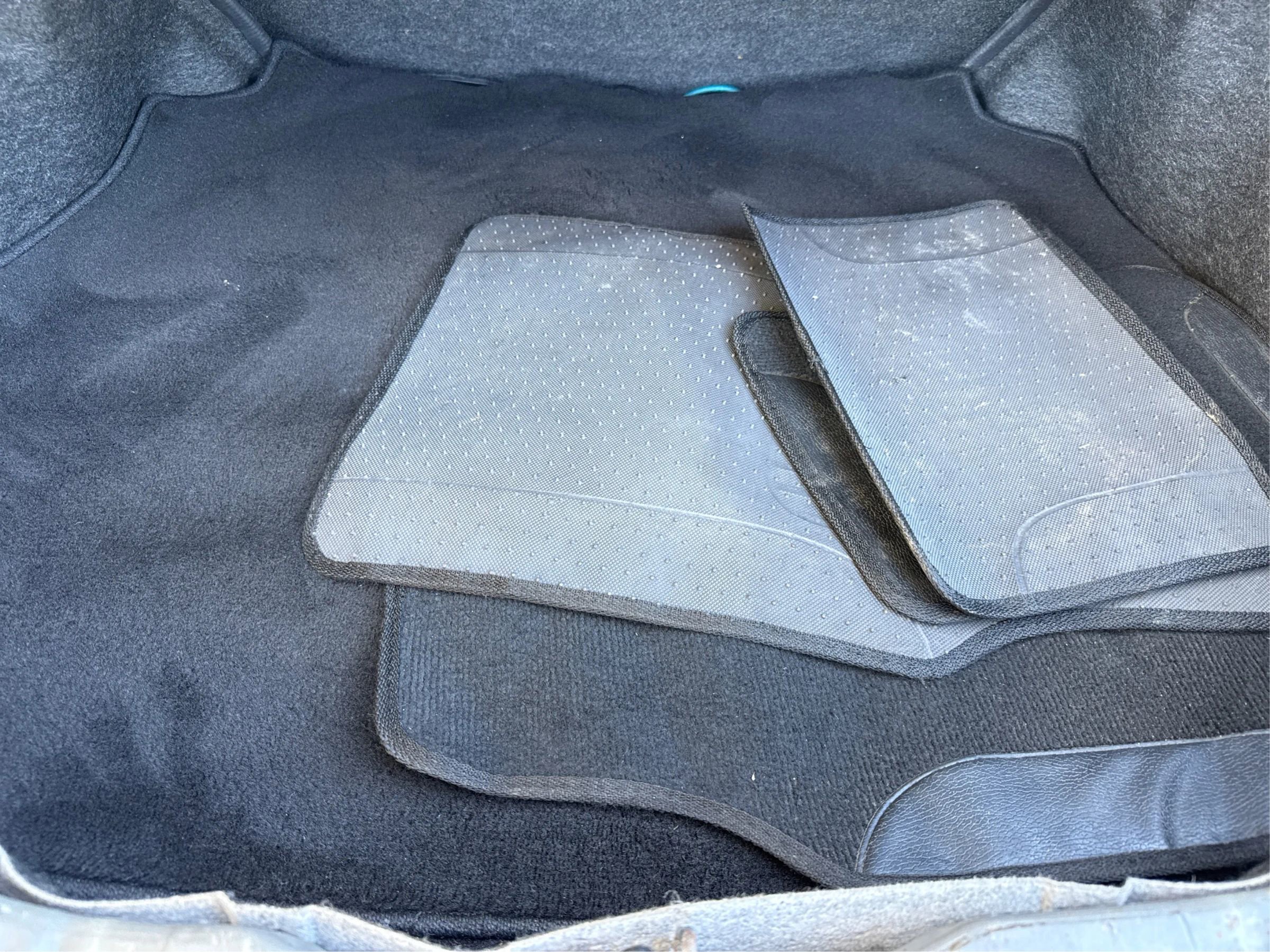 Used 2011 INFINITI G37 x Coupe w/ Premium Pkg image 6