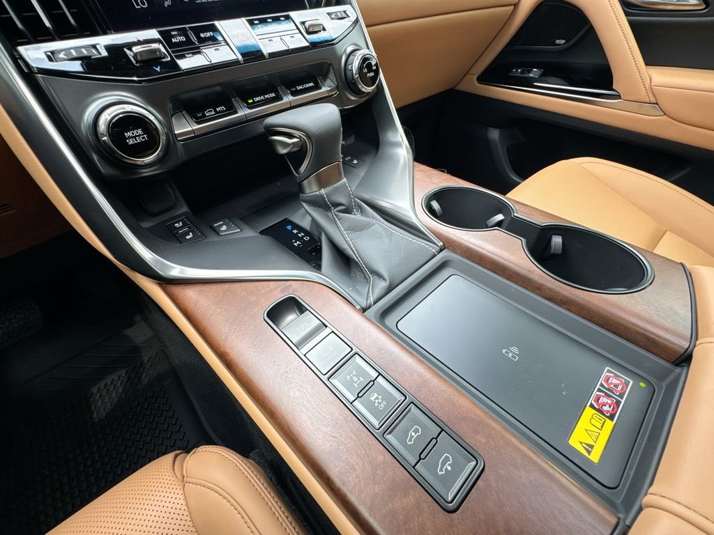 New 2026 Lexus LX 600 4WD w/ Interior Upgrade Package image 29