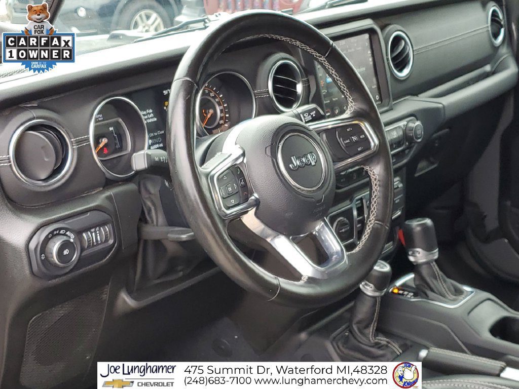 Used 2022 Jeep Wrangler Unlimited Sahara w/ LED Lighting Group AWD/4WD image 12