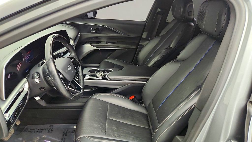 Used 2024 Cadillac Lyriq Luxury image 20