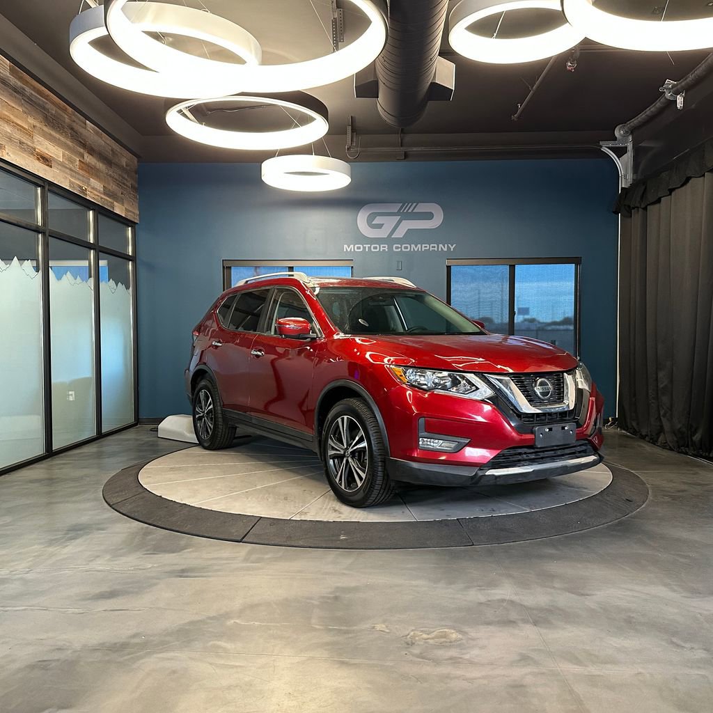 Used 2020 Nissan Rogue SV w/ Sun & Sound Touring Package AWD/4WD image 1