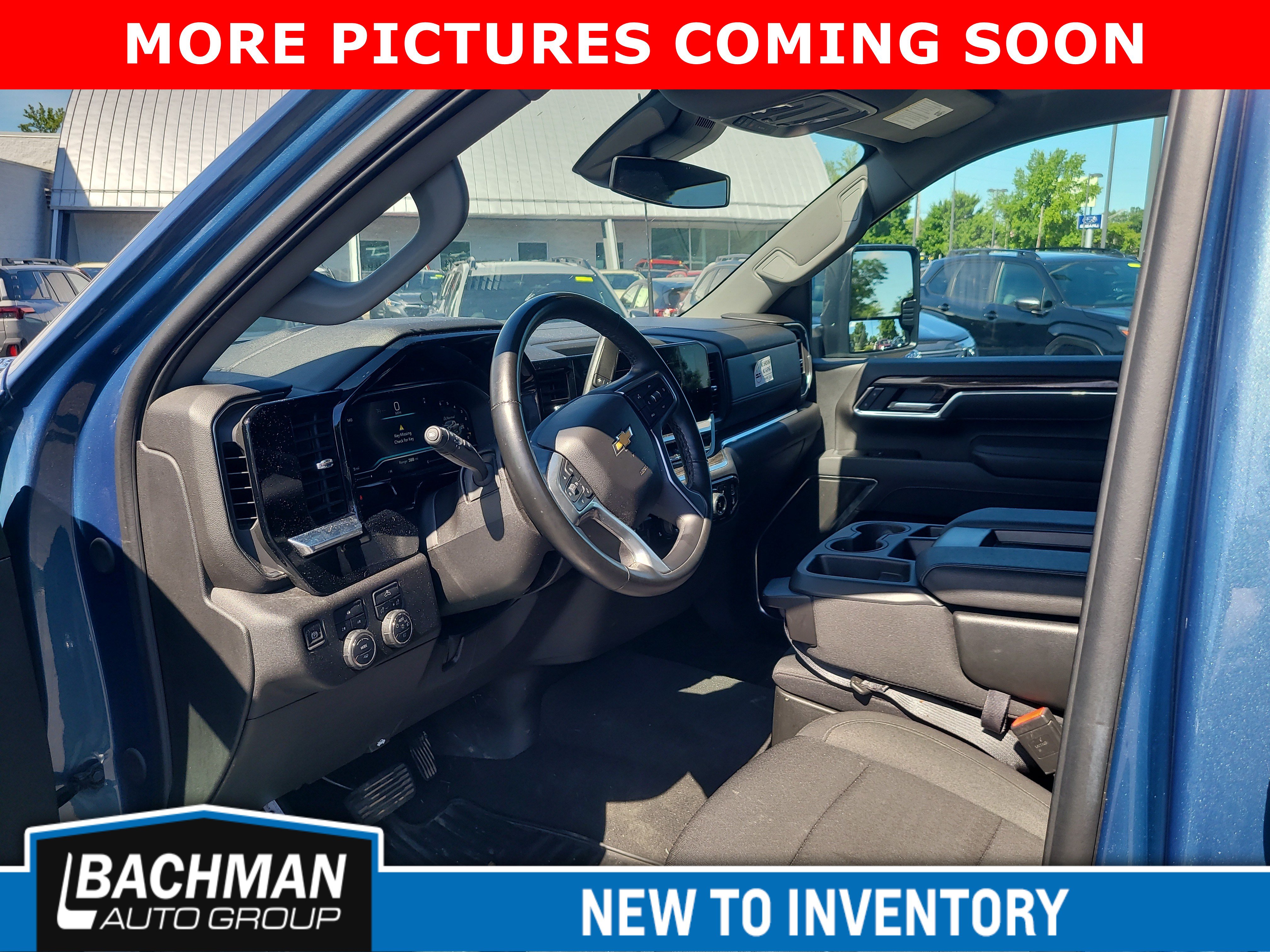 Used 2025 Chevrolet Silverado 2500 LT w/ Convenience Package AWD/4WD image 11