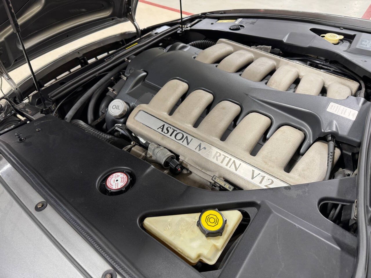 Used 2000 Aston Martin DB7 Vantage RWD image 27