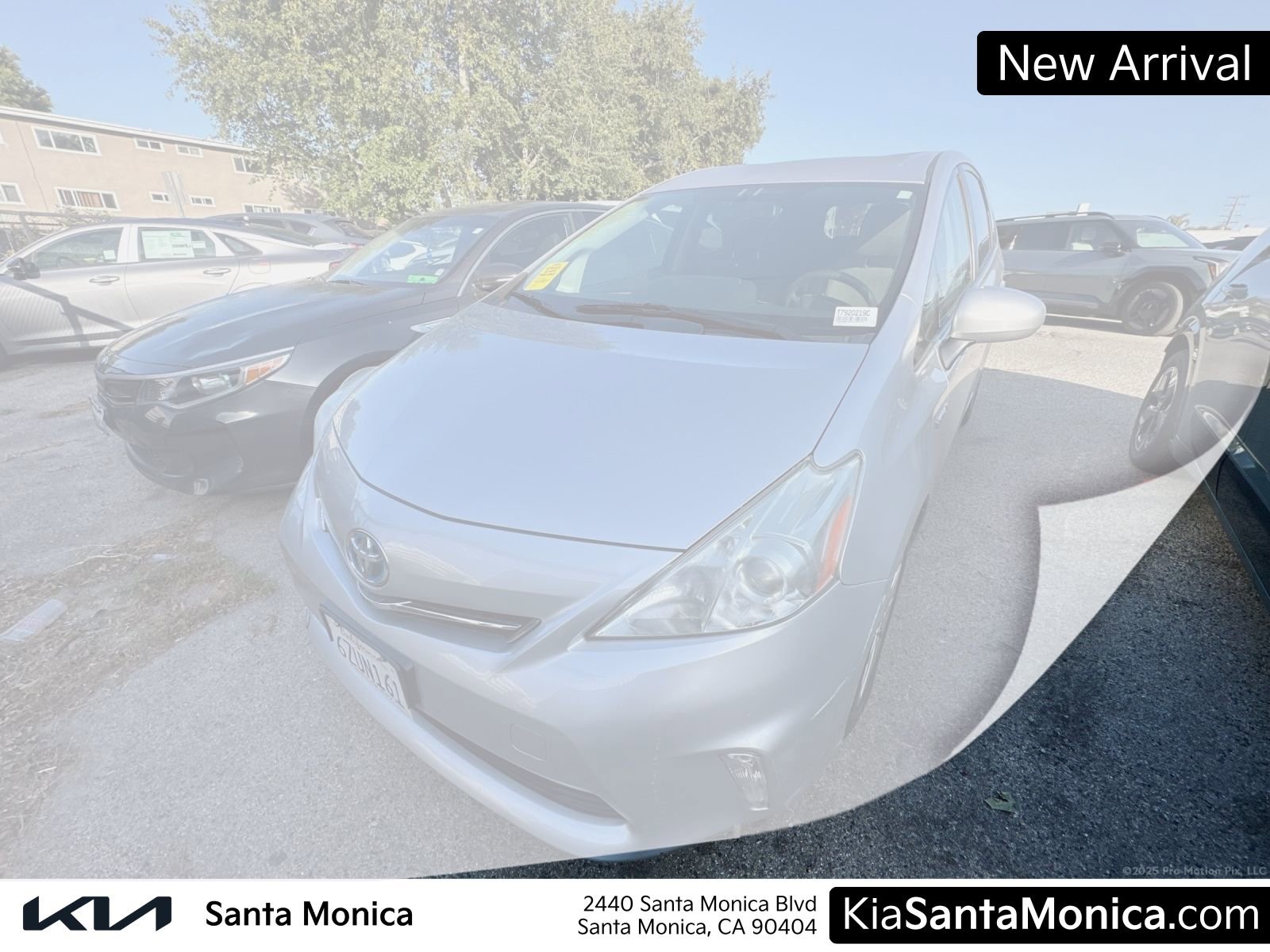 Used 2013 Toyota Prius V Three FWD image 3