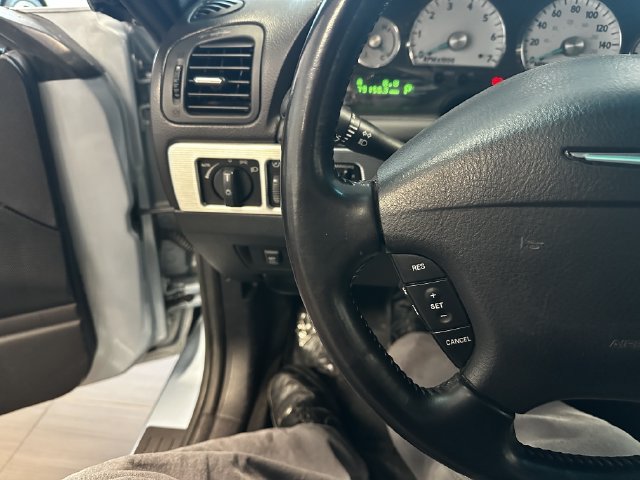 Used 2004 Ford Thunderbird RWD image 24