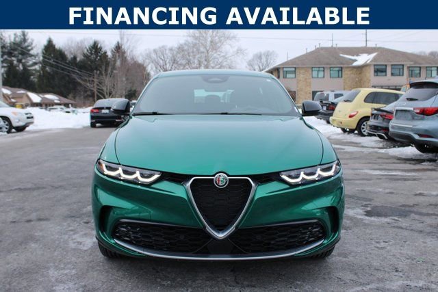 Used 2024 Alfa Romeo Tonale Ti image 3
