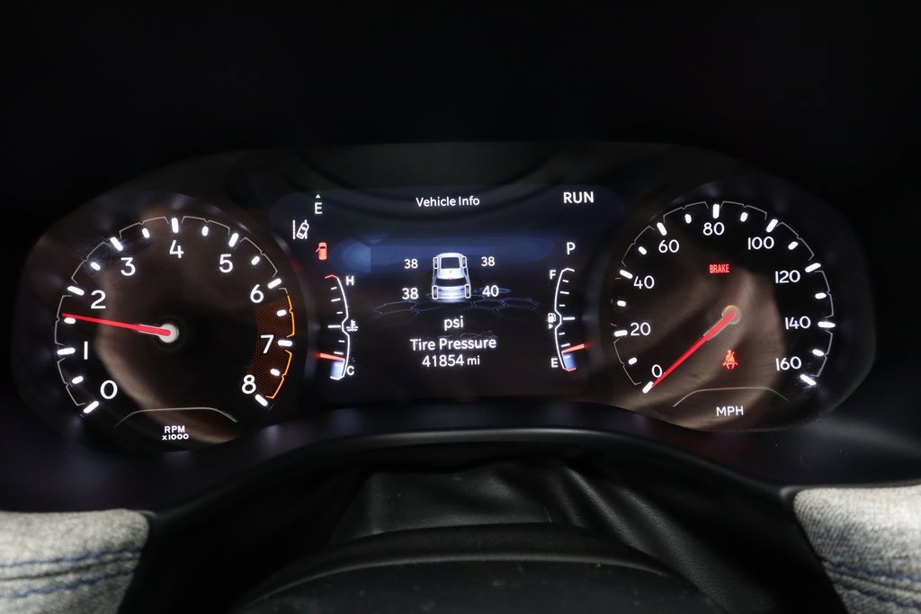 Used 2024 Jeep Compass Latitude image 30