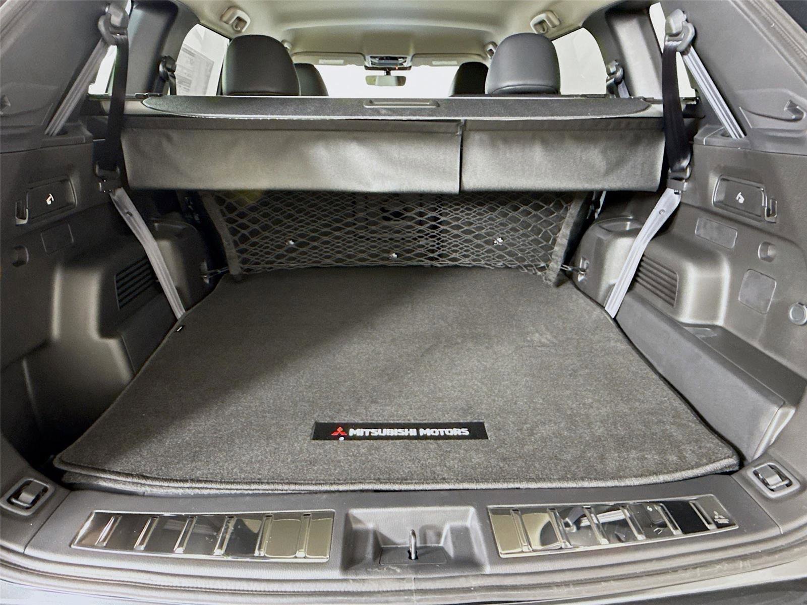 New 2026 Mitsubishi Outlander SE image 25