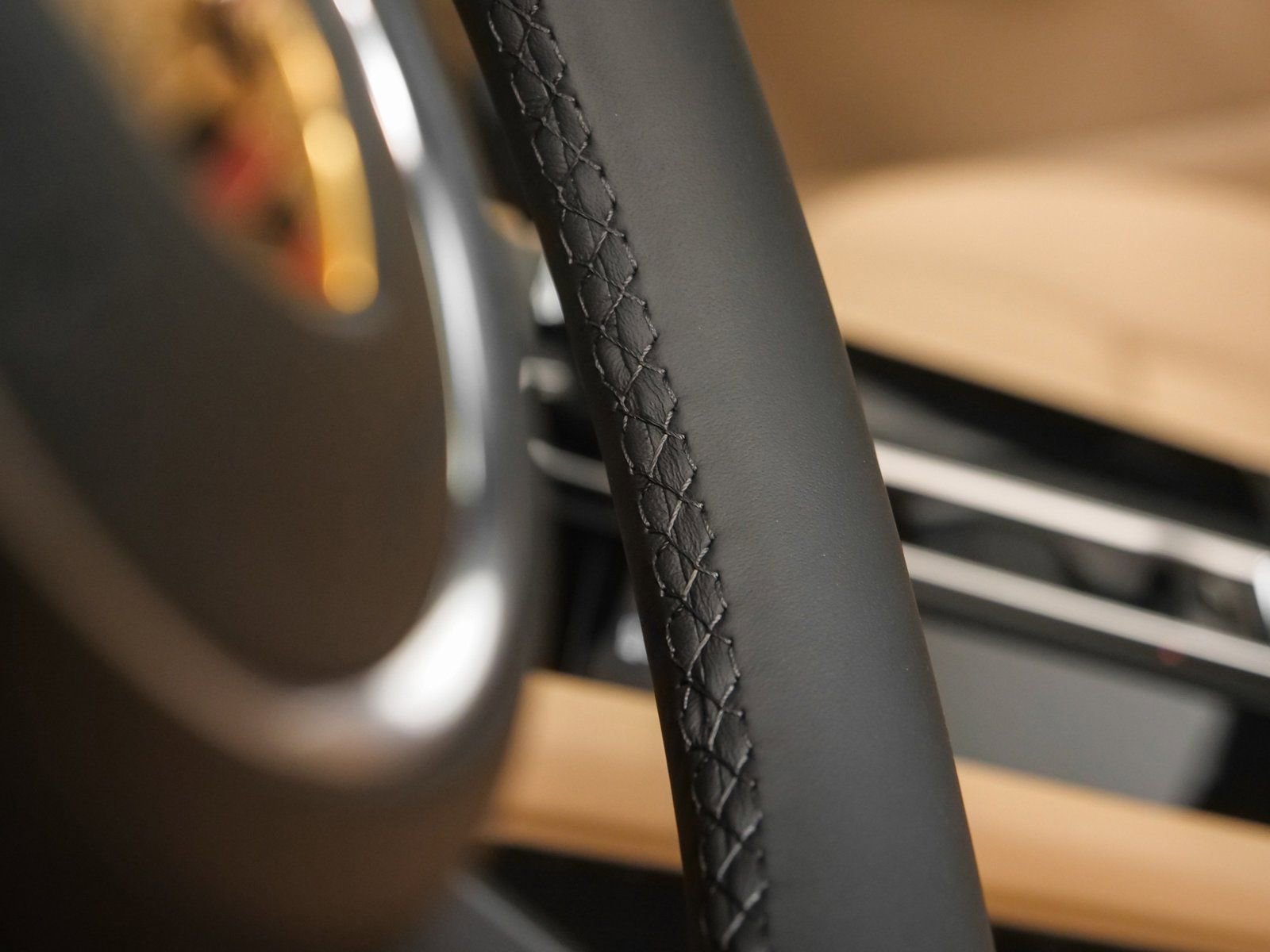 Used 2025 Porsche Macan image 27