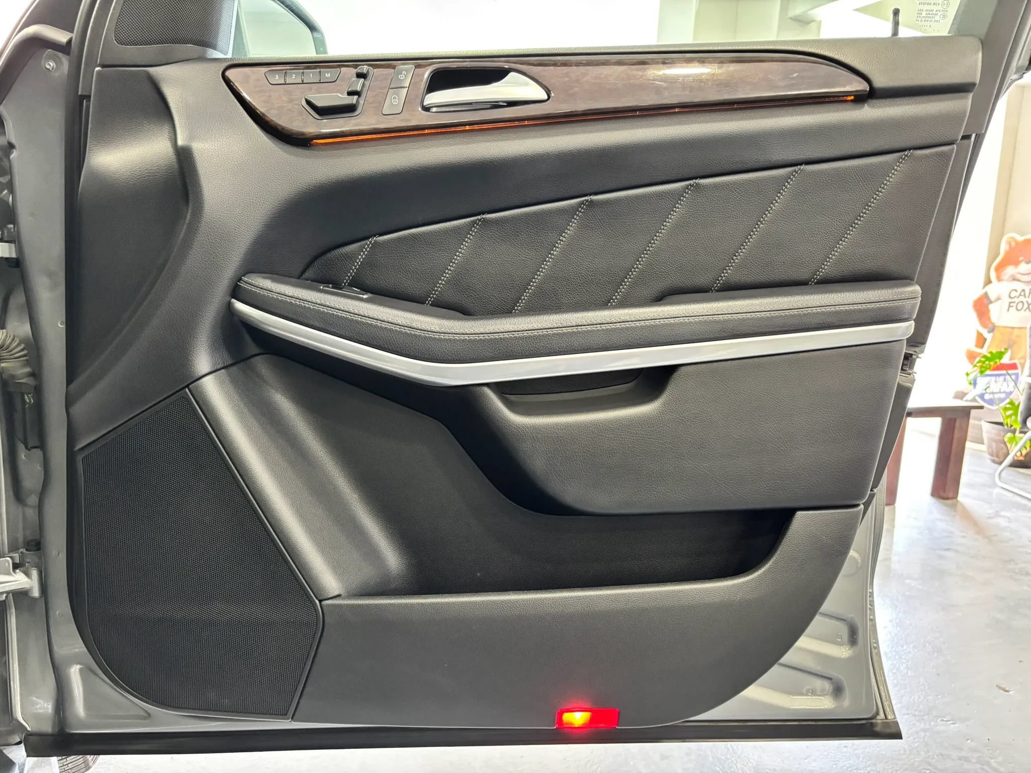 Used 2014 Mercedes-Benz GL 450 4MATIC image 44