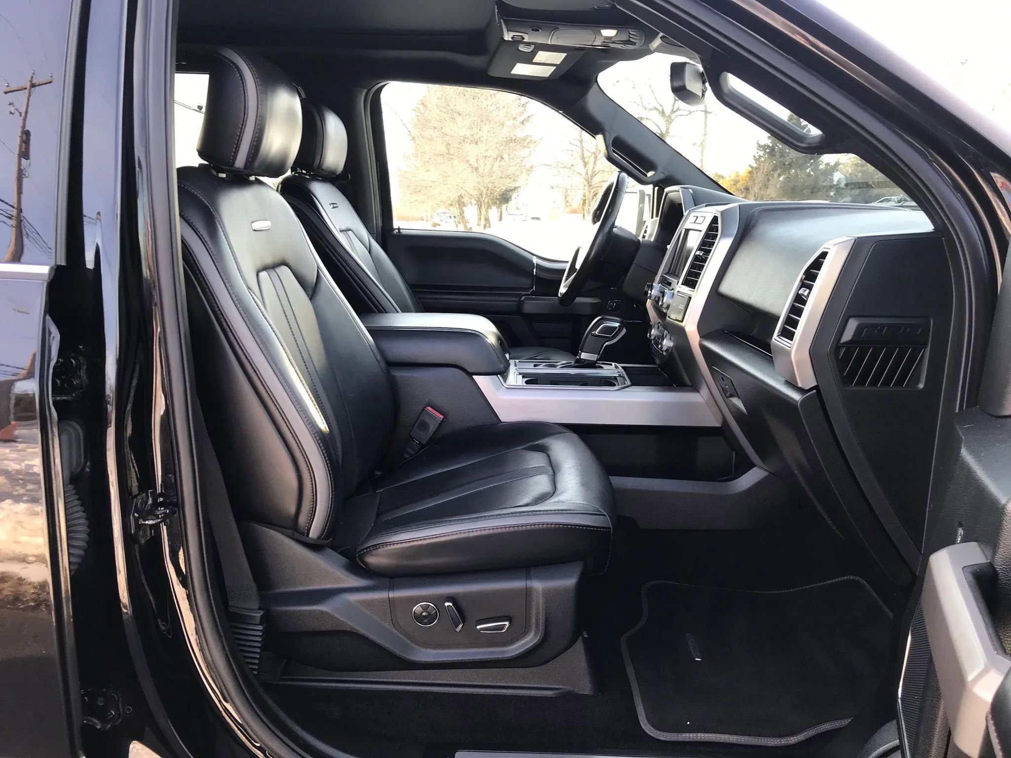 Used 2019 Ford F150 Platinum image 63