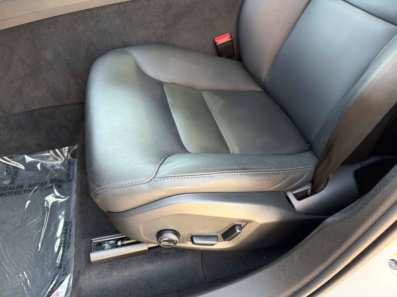 Certified 2025 Volvo XC60 B5 Core image 15