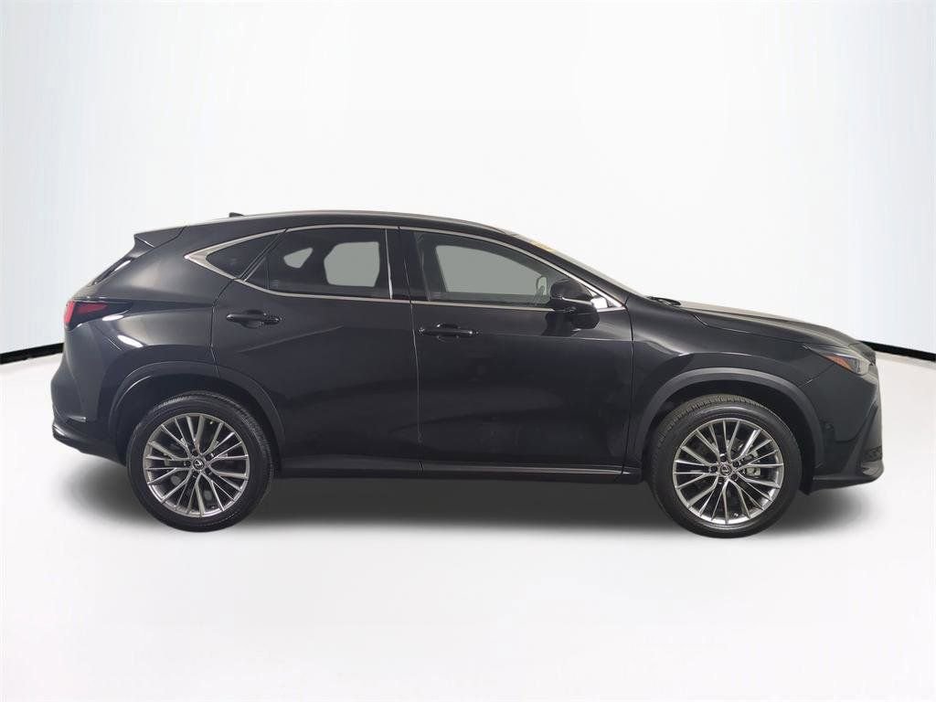 Used 2022 Lexus NX 350h AWD w/ Vision Package image 4