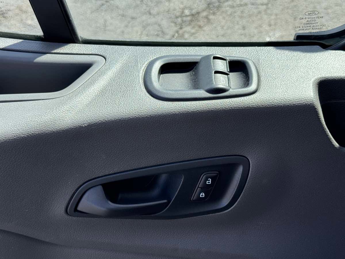 Used 2021 Ford Transit 350 XLT RWD image 29