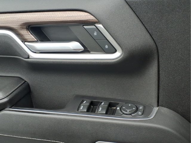 Used 2023 Chevrolet Silverado 1500 RST AWD/4WD image 15