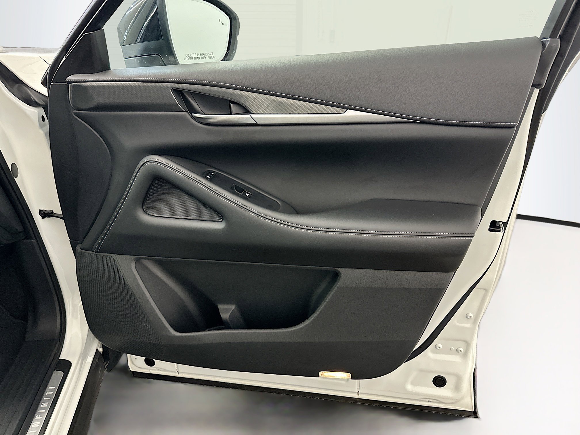 Used 2023 INFINITI QX60 Luxe AWD/4WD image 36