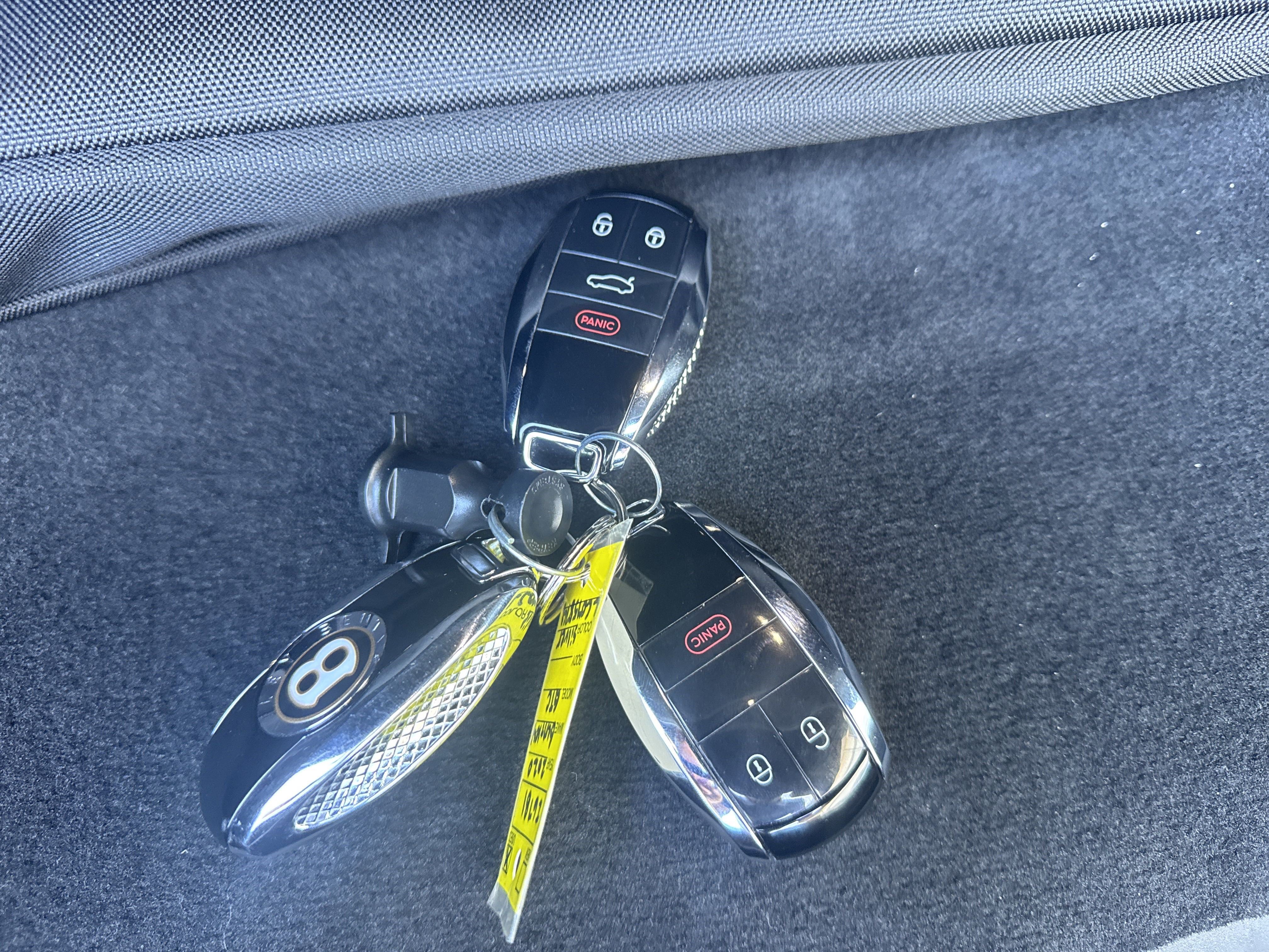 Used 2020 Bentley Continental GT image 28