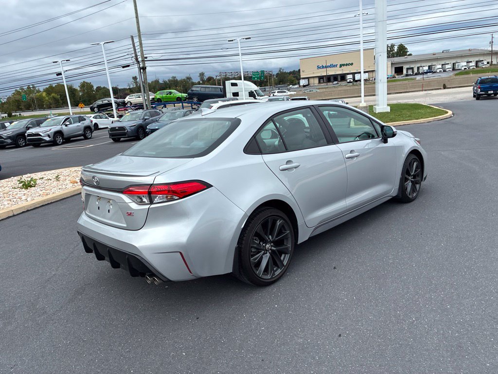 Used 2025 Toyota Corolla SE FWD image 8