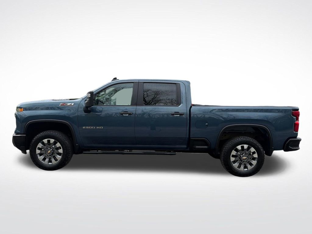 Used 2025 Chevrolet Silverado 2500 Custom w/ Custom Value Package AWD/4WD image 2