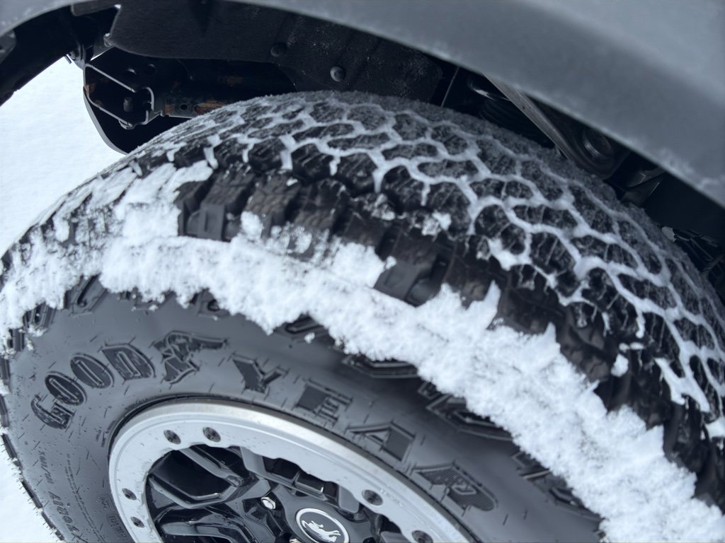 Used 2022 Ford Bronco Black Diamond w/ Sasquatch Package image 9