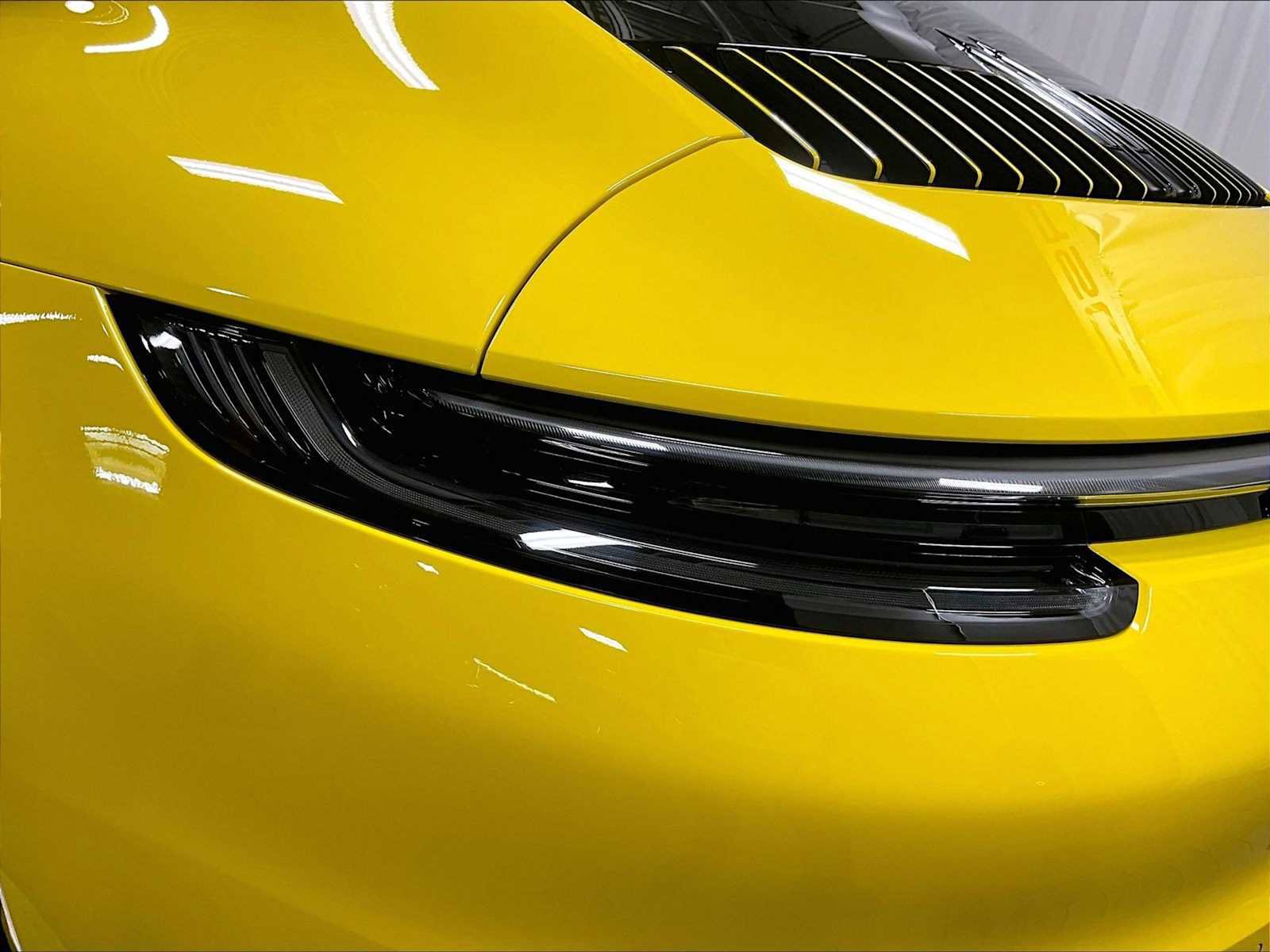 Used 2020 Porsche 911 Carrera S image 34