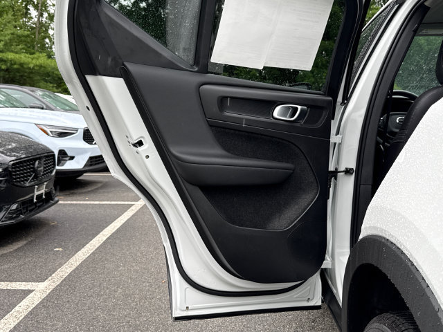 Used 2026 Volvo XC40 B5 Plus AWD/4WD image 24