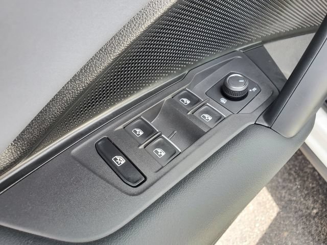 New 2026 Volkswagen Tiguan SE AWD/4WD image 22