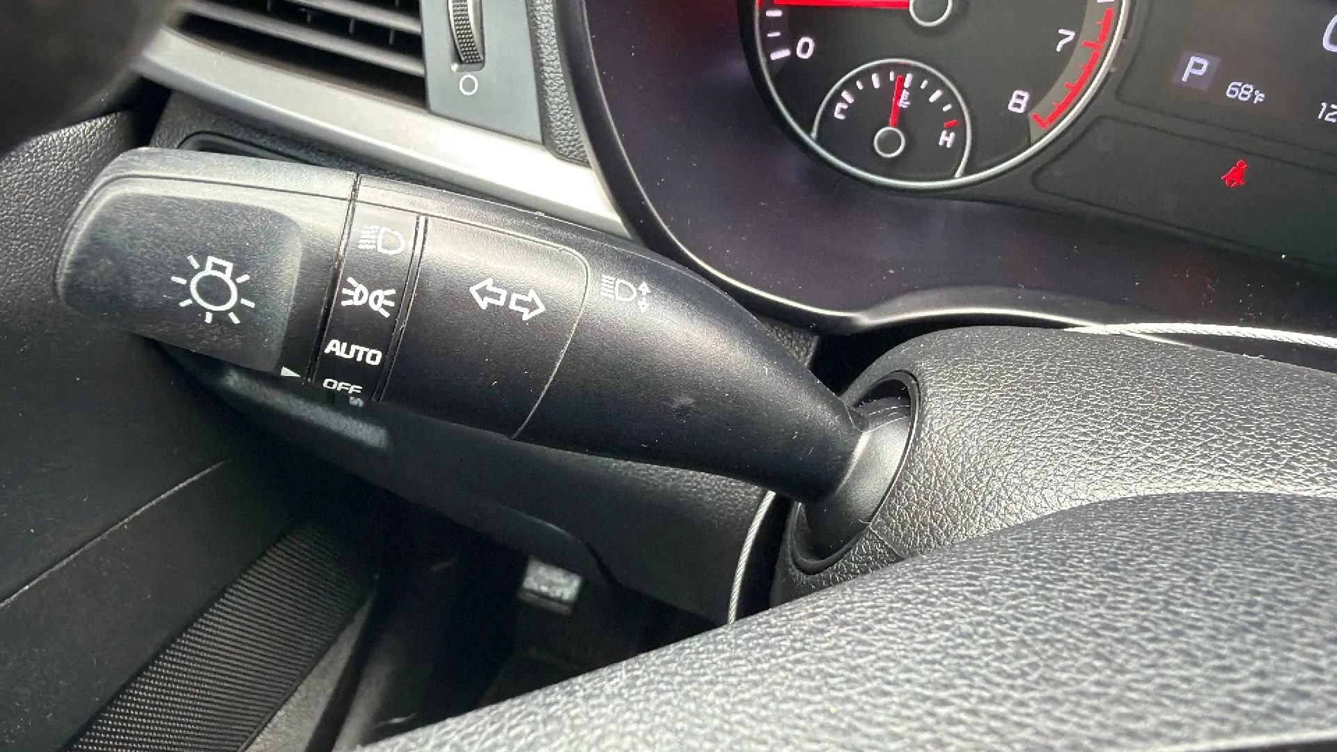 Used 2020 Kia Optima LX FWD image 14