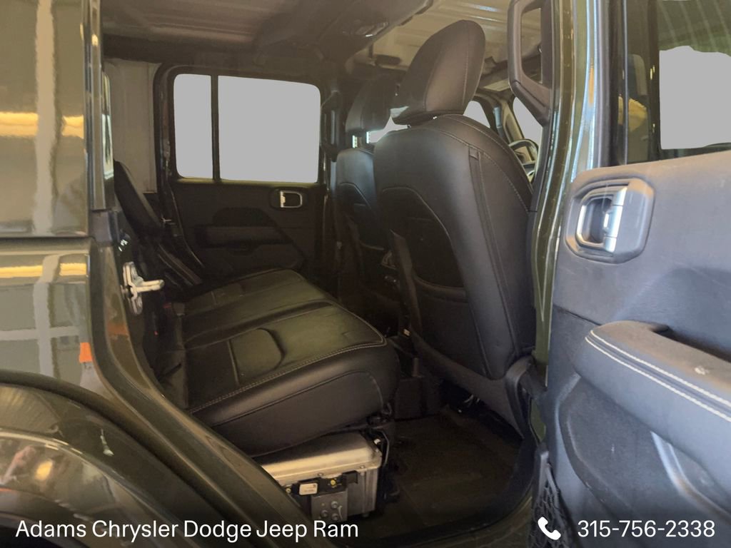Used 2023 Jeep Wrangler Unlimited Sahara w/ Cold Weather Group image 10