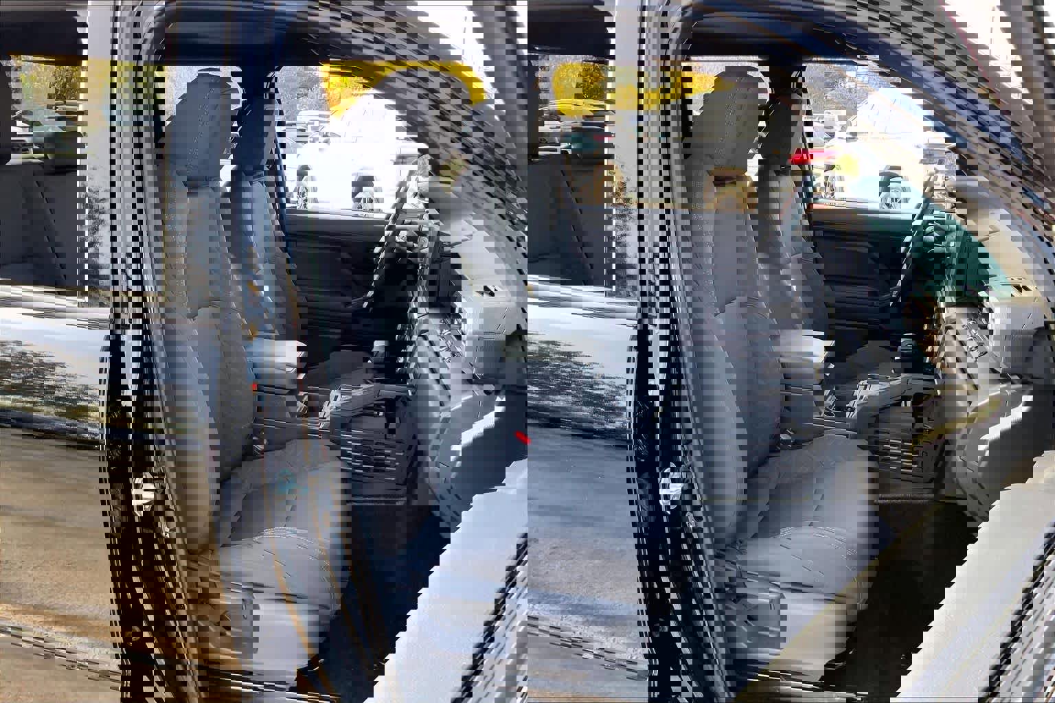 Used 2025 Toyota Tacoma SR image 8