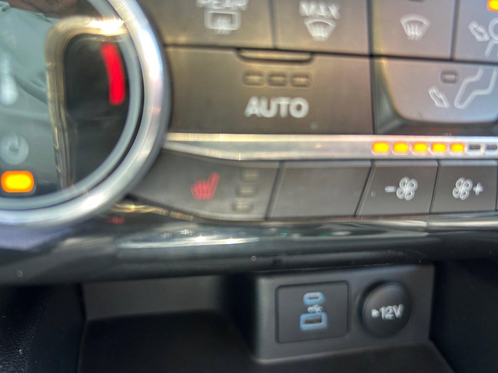 Used 2022 Ford Escape SEL FWD image 20