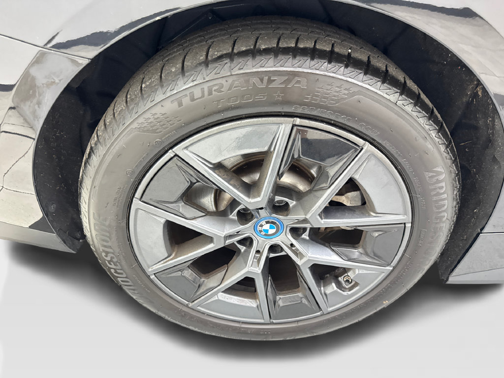 Used 2023 BMW i4 eDrive40 w/ Premium Package RWD image 86