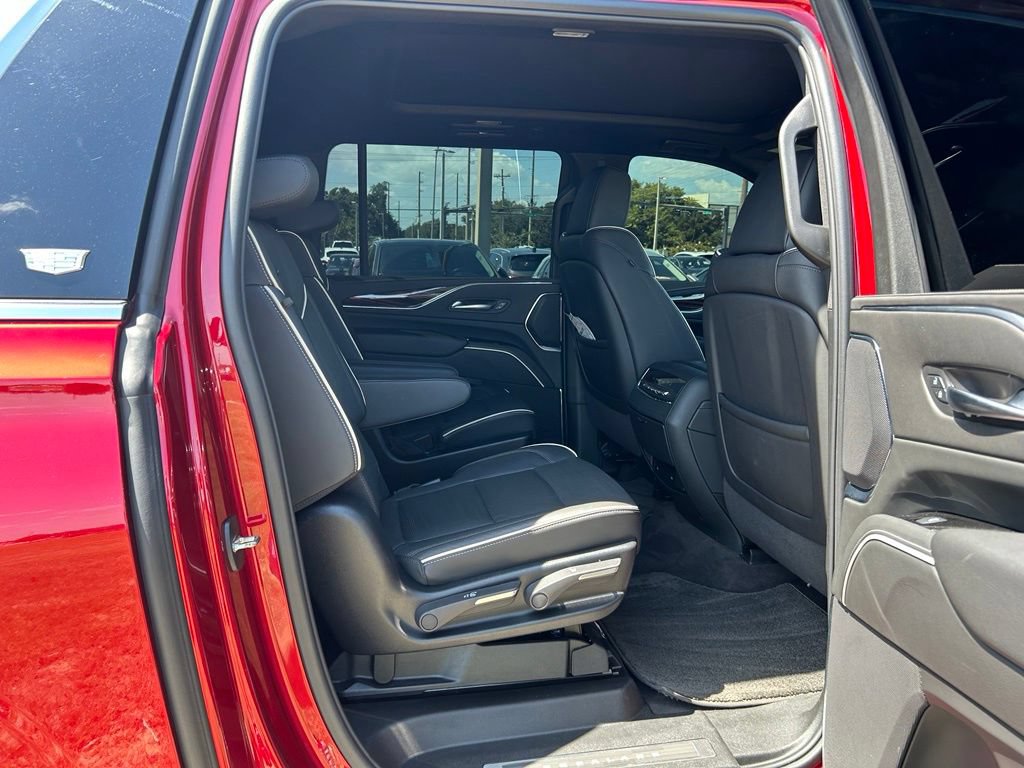 Used 2024 Cadillac Escalade ESV Premium Luxury w/ Performance Package AWD/4WD image 45