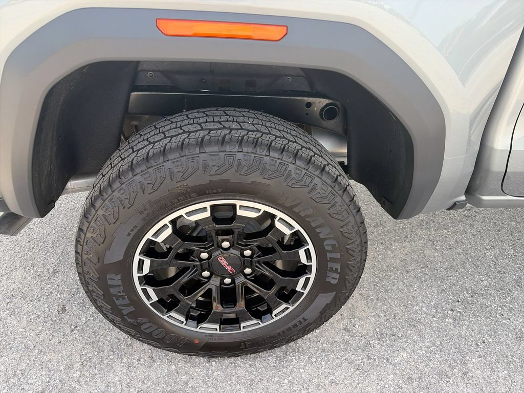 Used 2026 GMC Canyon Elevation w/ Convenience Package RWD image 39