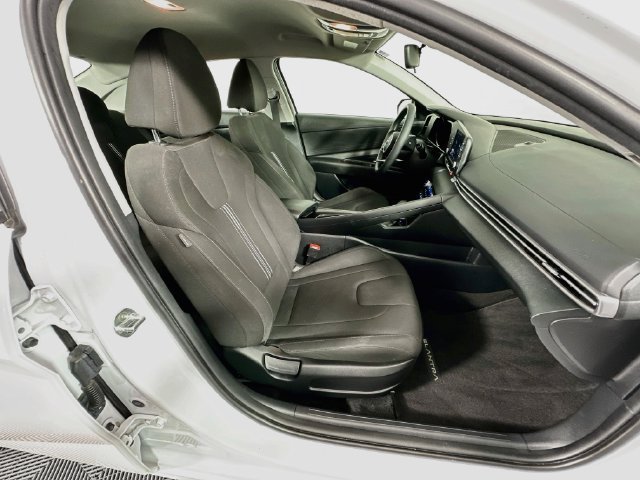 Used 2022 Hyundai Elantra Blue FWD image 28