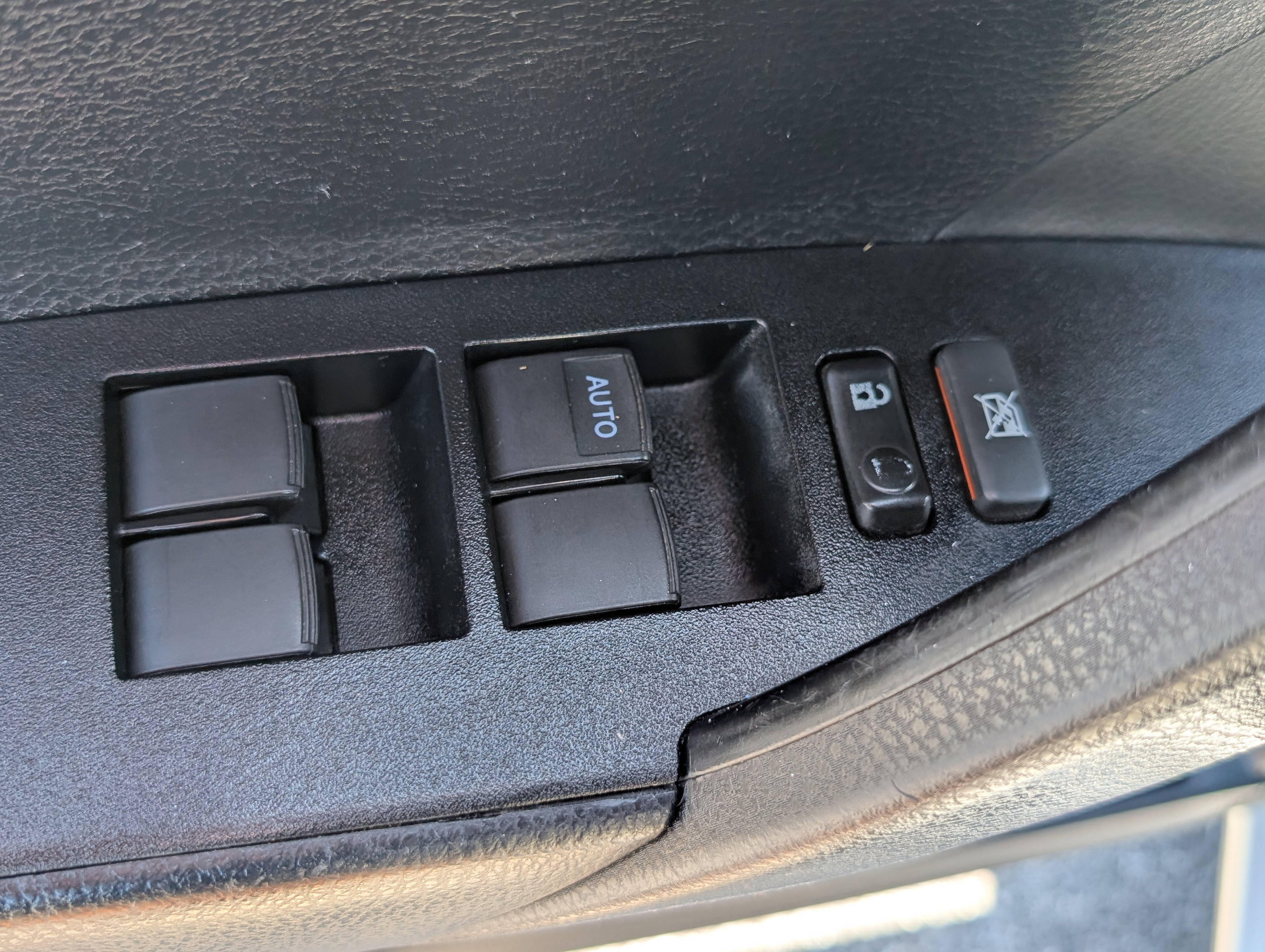 Used 2014 Toyota Corolla L FWD image 13