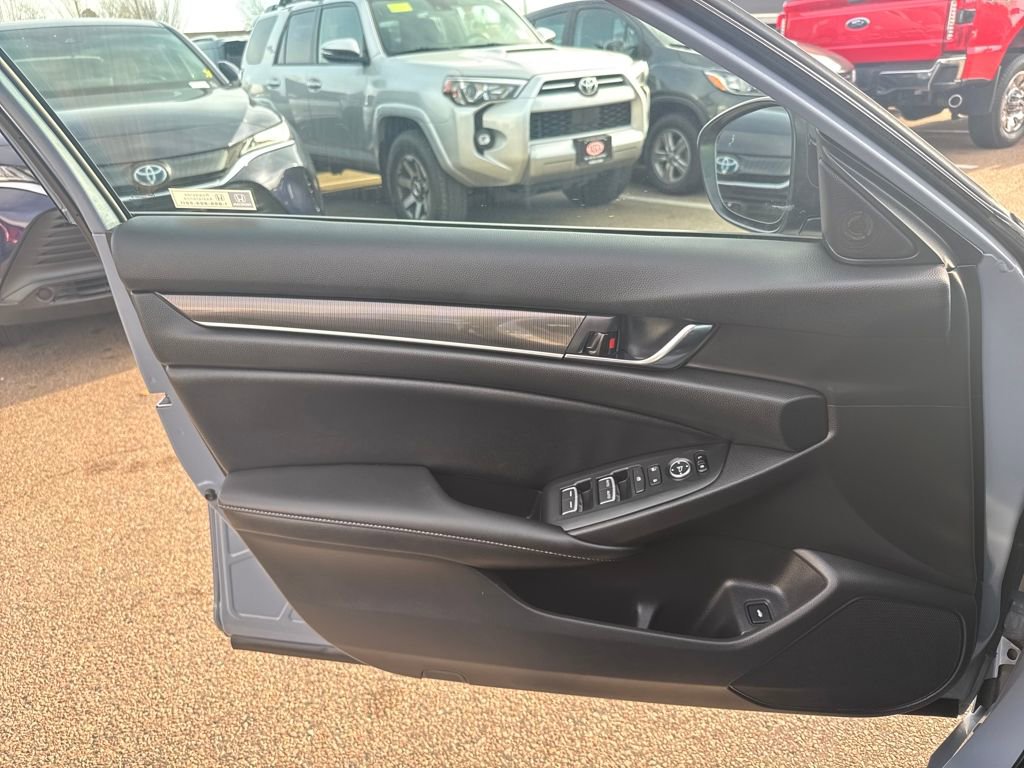 Used 2022 Honda Accord Sport image 31