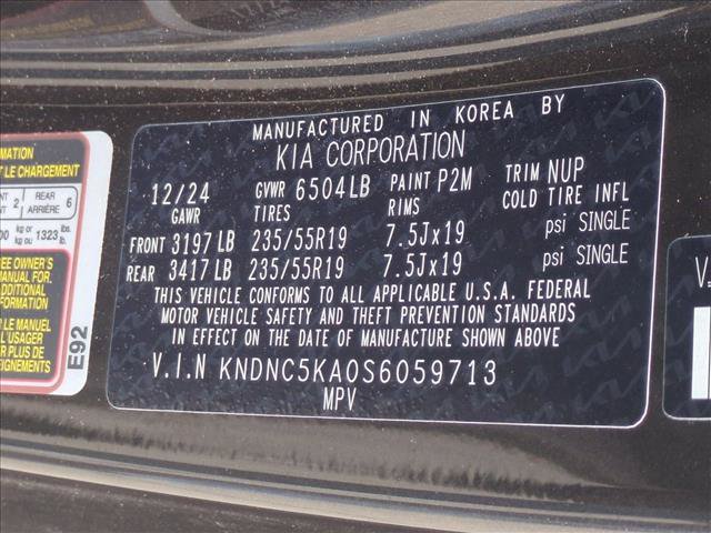 Used 2025 Kia Carnival EX FWD image 16