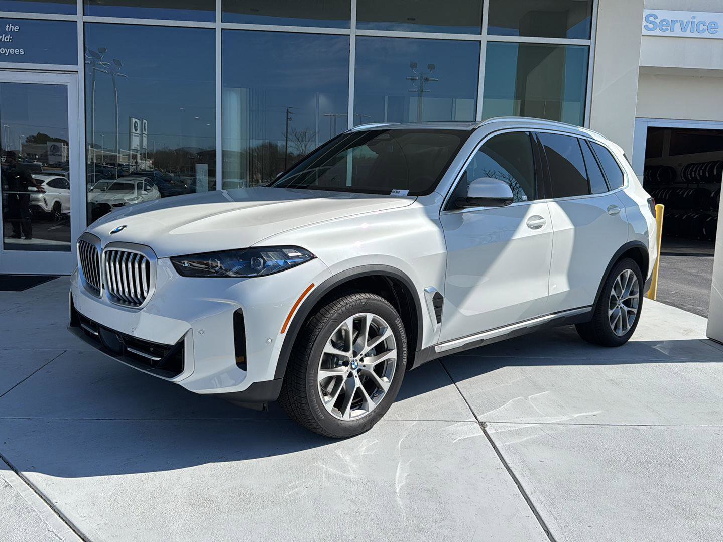 New 2026 BMW X5 sDrive40i w/ Premium Package image 1