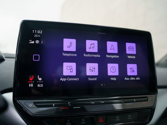Used 2021 Volkswagen ID.4 Pro S w/ Gradient Package image 25