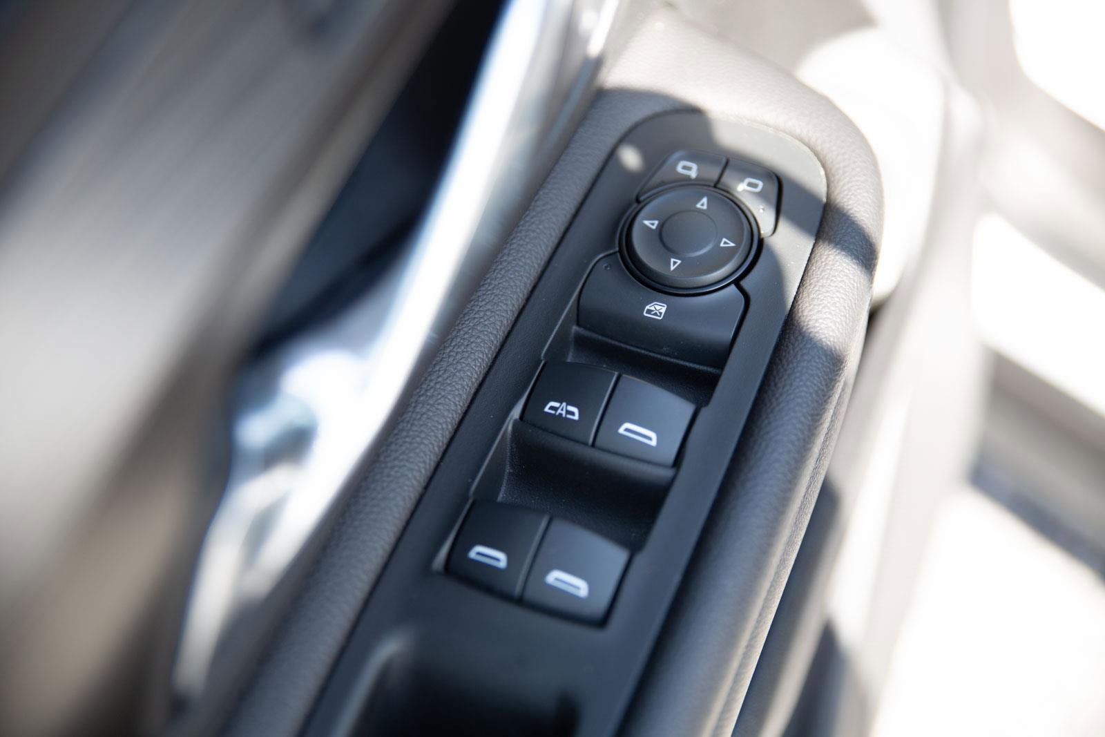 Used 2022 GMC Terrain SLT image 19