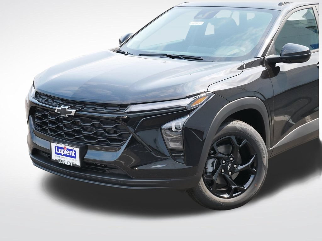 New 2026 Chevrolet Trax LT w/ Driver Confidence Package FWD image 29